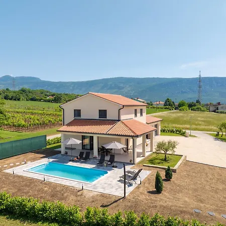 Villa Olealis *